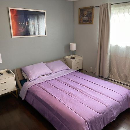 Shared Space With Private Room In Beautiful Lakefront Apartment Federal Way Bagian luar foto